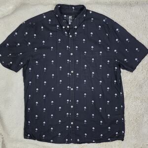 H&M Regular Fit Button-Down Short Sleeve Men’s Shirt Size Large Black Palm Tree